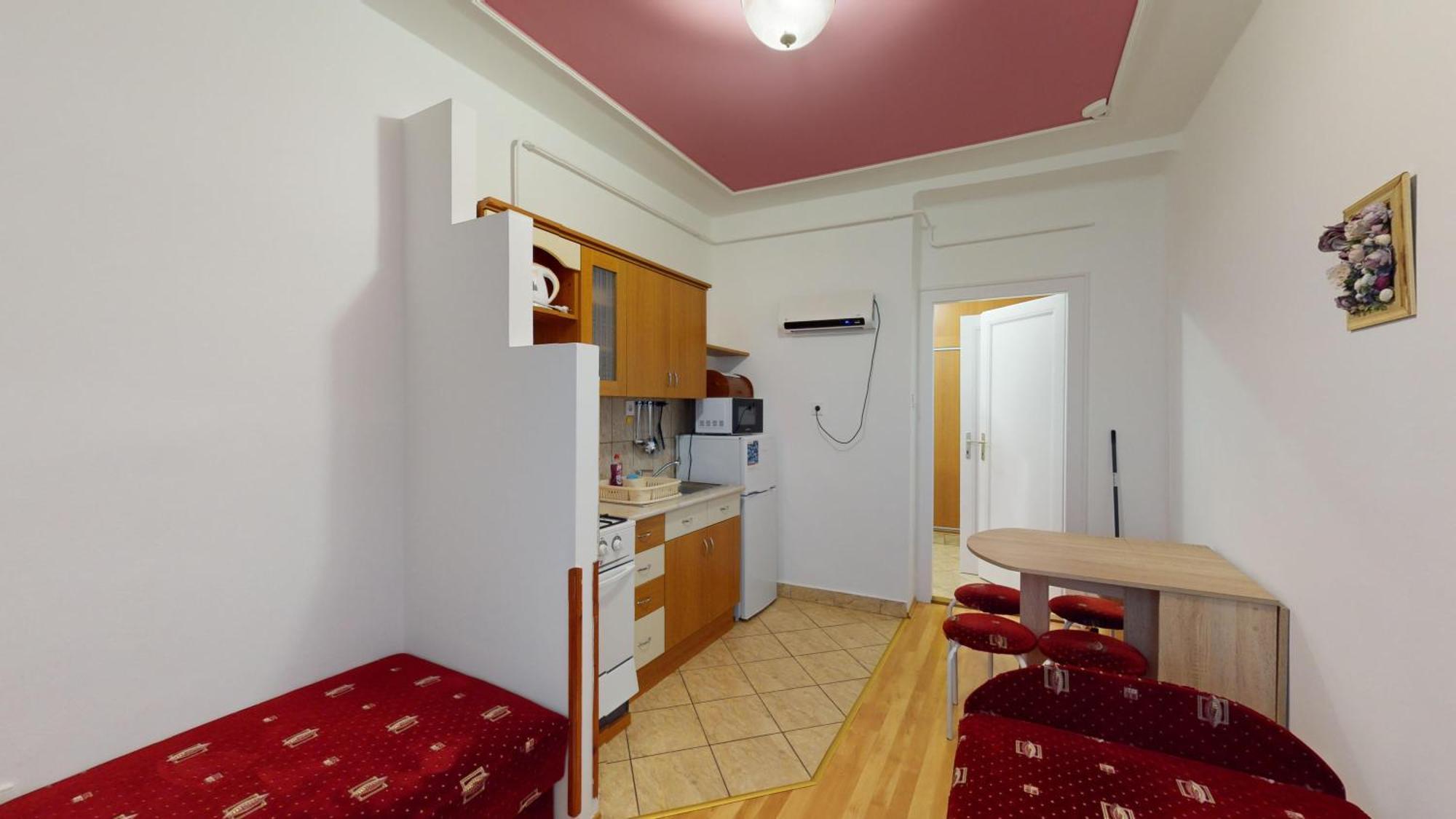 Herczeg Apartment Miskolc Exterior photo