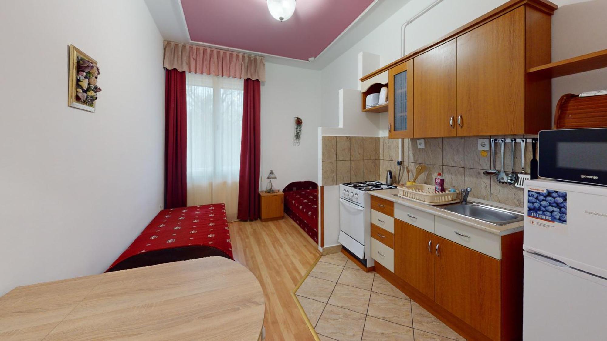 Herczeg Apartment Miskolc Exterior photo