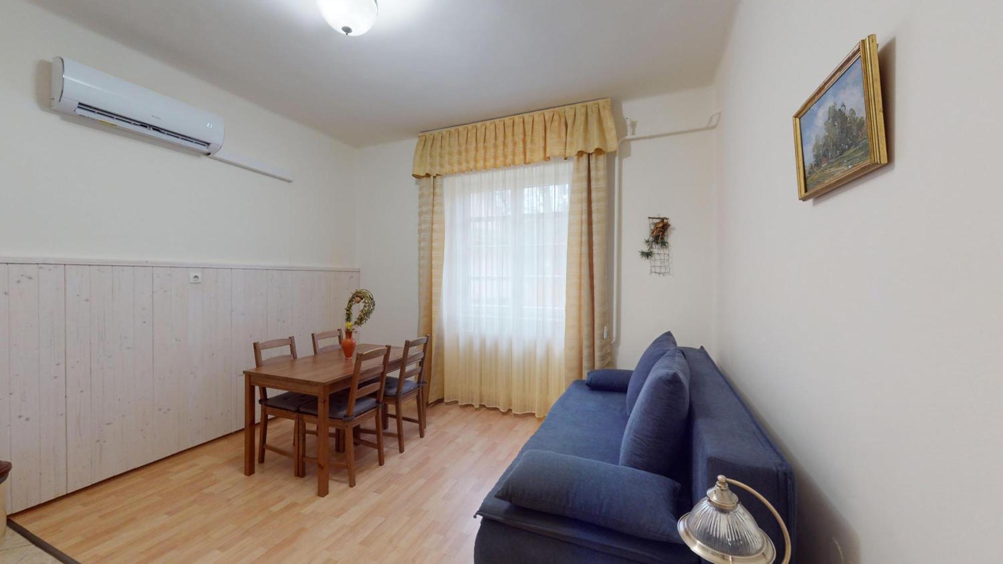 Herczeg Apartment Miskolc Exterior photo