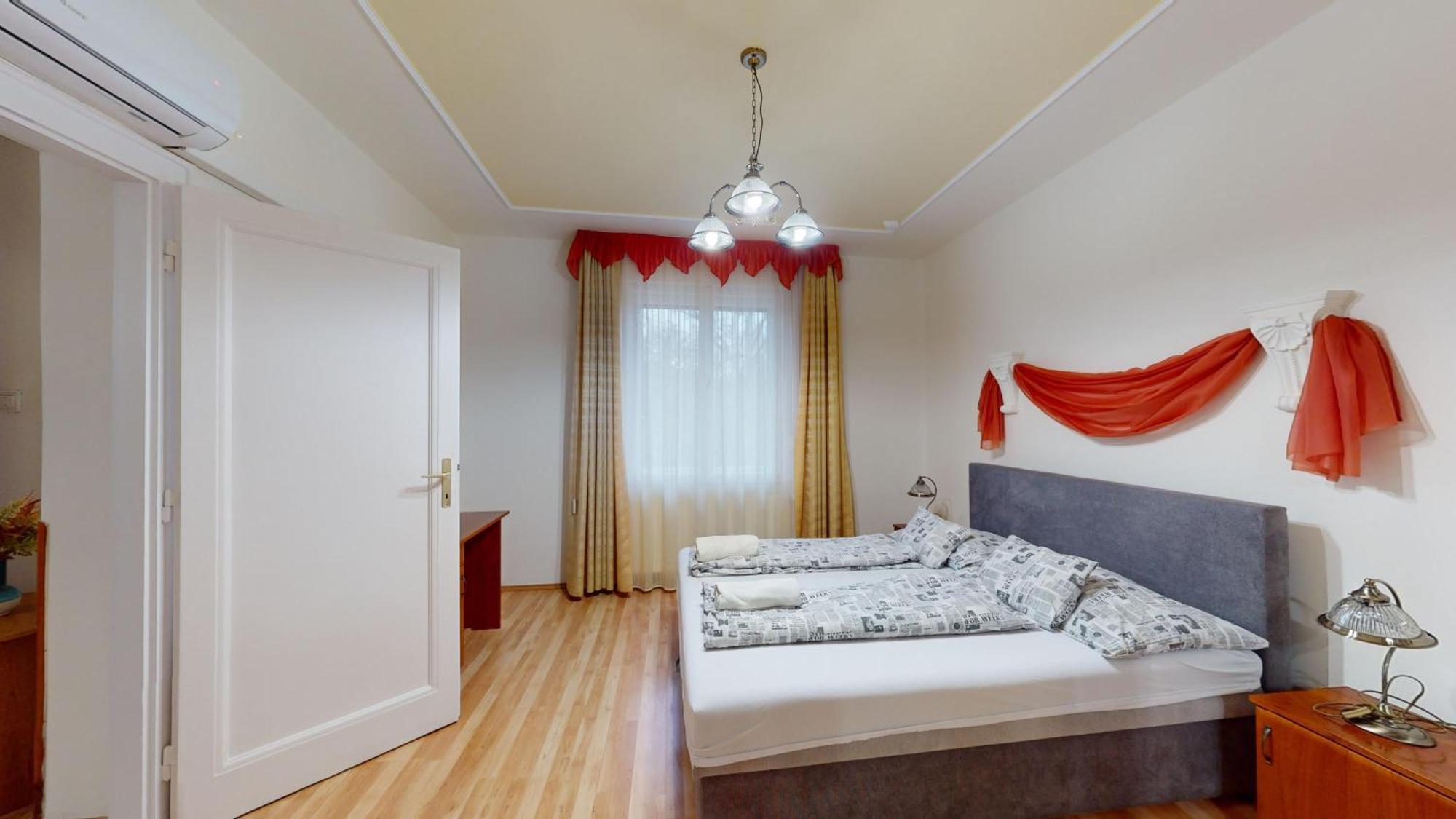 Herczeg Apartment Miskolc Exterior photo