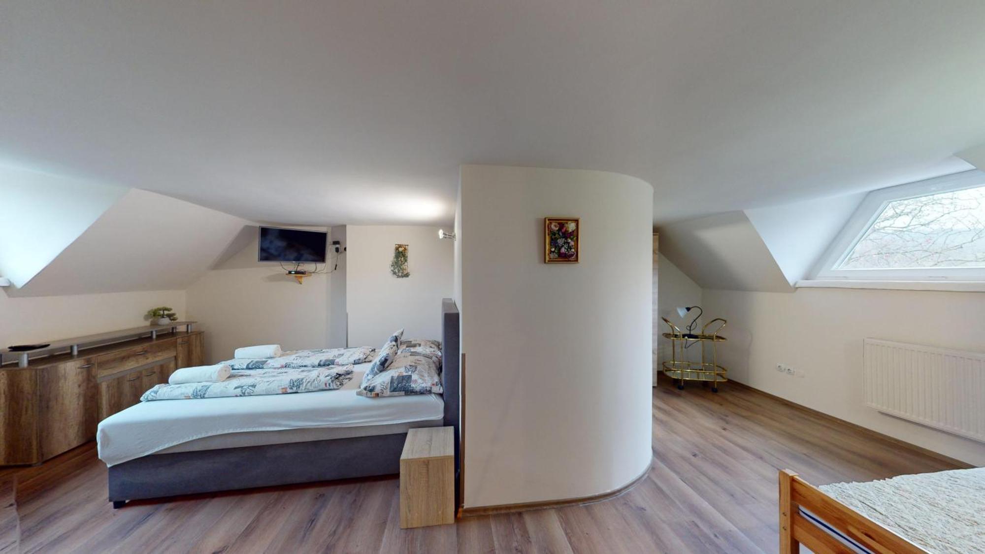 Herczeg Apartment Miskolc Exterior photo